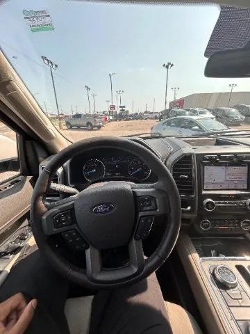 Ford Expedition MAX photo 15
