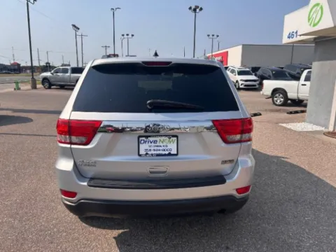 More photos of 2011 Jeep Grand Cherokee Laredo at Drive Now Wichita, KS