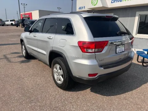 More photos of 2011 Jeep Grand Cherokee Laredo at Drive Now Wichita, KS