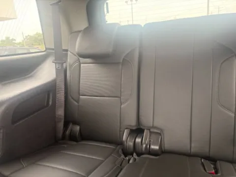 More photos of 2019 GMC Yukon SLT at Drive Now Wichita, KS