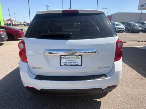 More photos of 2015 Chevrolet Equinox LS at Drive Now Wichita, KS