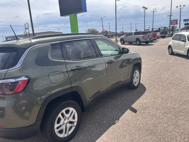 Jeep Compass photo 7