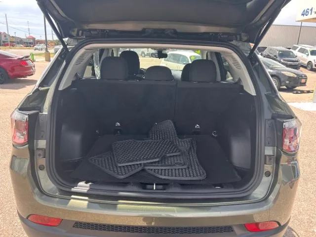 Jeep Compass photo 6