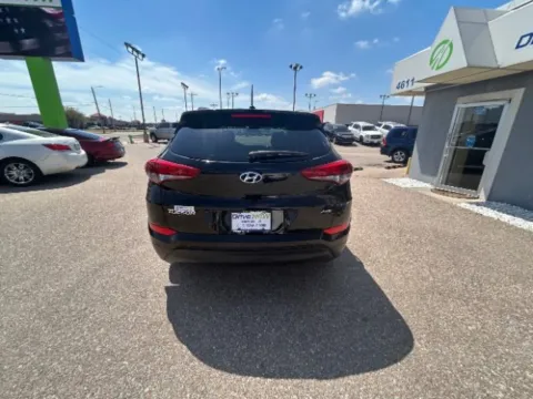 More photos of 2017 Hyundai Tucson SE at Drive Now Wichita, KS