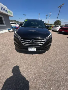 Black 2017 Hyundai Tucson SE for sale in Wichita, KS