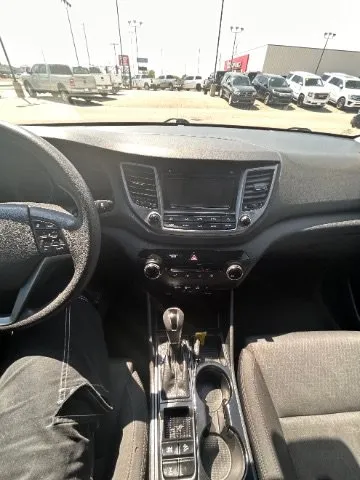 Hyundai Tucson photo 9