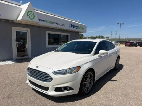 White 2013 Ford Fusion Titanium for sale in Wichita, KS