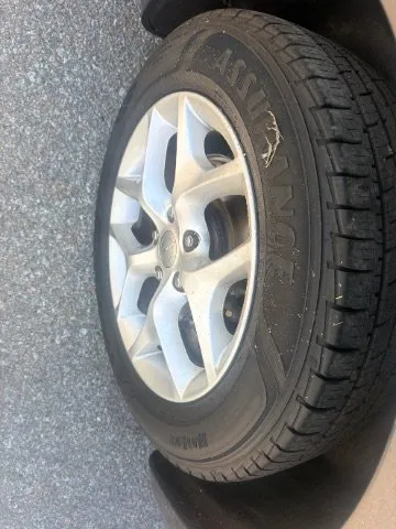 Chrysler Pacifica photo 16