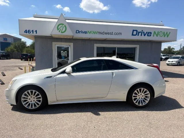Cadillac CTS photo 2