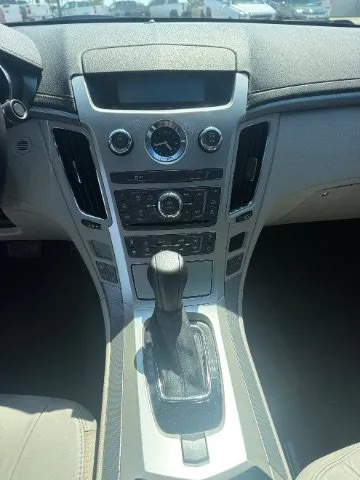 Cadillac CTS photo 11