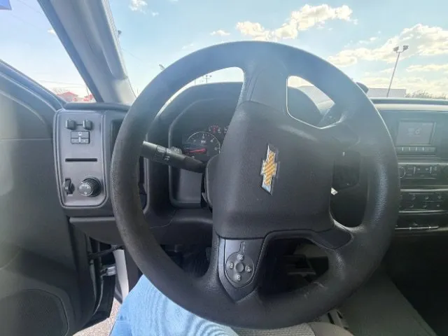 Chevrolet Silverado photo 12