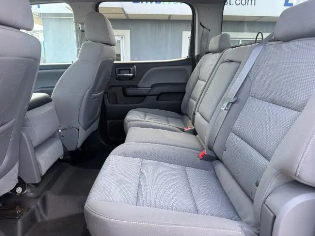 Chevrolet Silverado photo 9