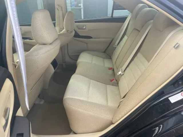 Toyota Camry photo 10