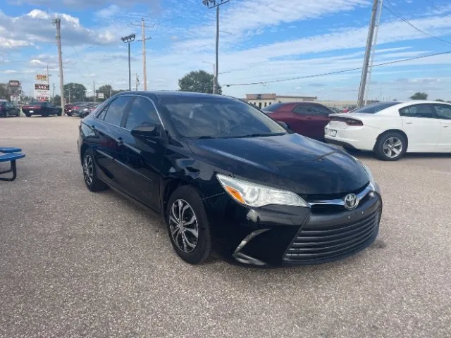 Toyota Camry photo 7