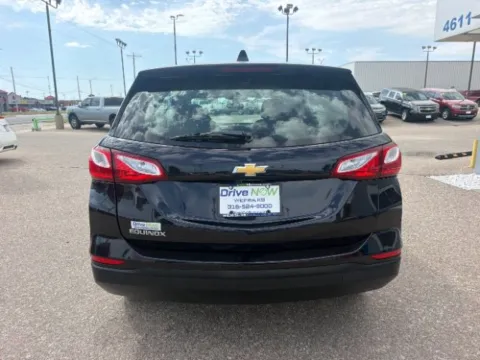 More photos of 2020 Chevrolet Equinox LS at Drive Now Wichita, KS