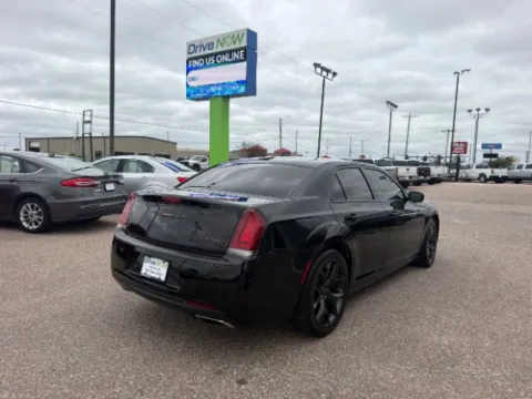 More photos of 2021 Chrysler 300 S at Drive Now Wichita, KS