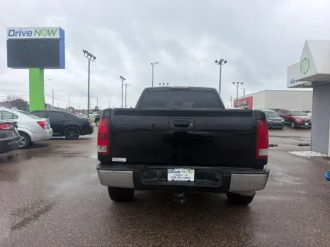 More photos of 2011 GMC Sierra 1500 SLE at Drive Now Wichita, KS