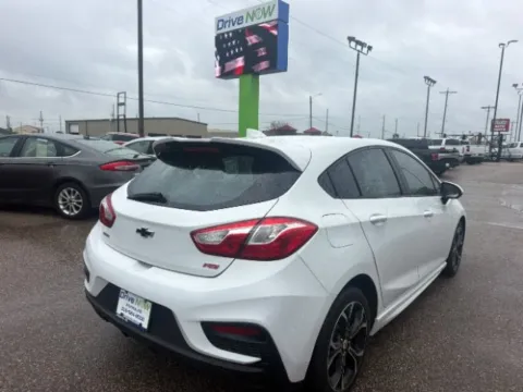 More photos of 2019 Chevrolet Cruze LT at Drive Now Wichita, KS