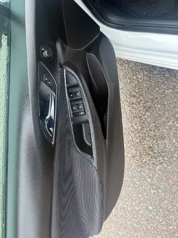 Chevrolet Cruze photo 13
