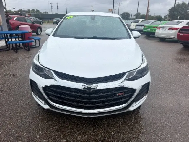 Chevrolet Cruze photo 8