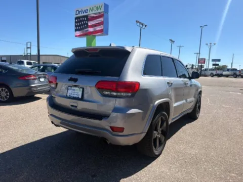 More photos of 2015 Jeep Grand Cherokee Altitude at Drive Now Wichita, KS