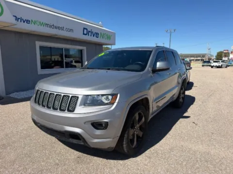 Silver 2015 Jeep Grand Cherokee Altitude for sale in Wichita, KS