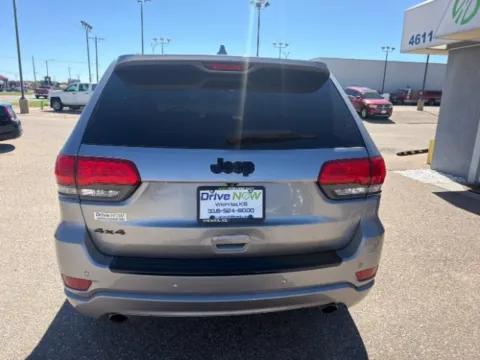 More photos of 2015 Jeep Grand Cherokee Altitude at Drive Now Wichita, KS