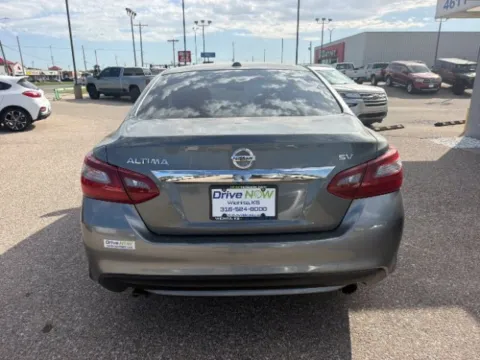 More photos of 2018 Nissan Altima 2.5 SV at Drive Now Wichita, KS