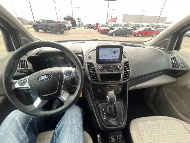 Ford Transit Connect photo 14