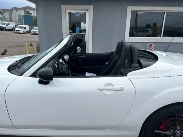 Mazda MX-5 photo 12