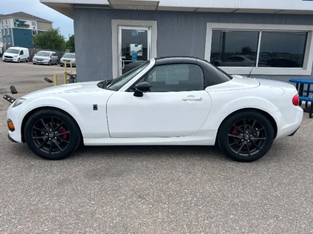 Mazda MX-5 photo 2