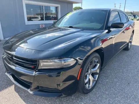 Black 2015 Dodge Charger SXT for sale in Wichita, KS