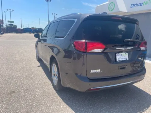 Another view of 2018 Chrysler Pacifica Touring L for sale in Wichita, KS at Drive Now Wichita