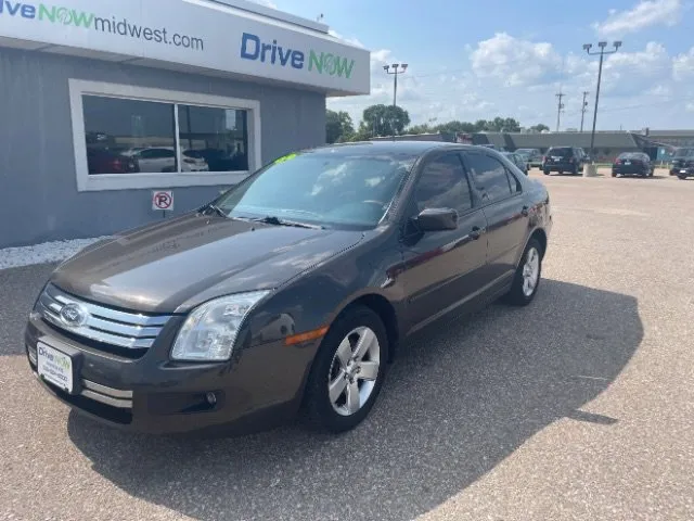 Silver 2006 Ford Fusion SE for sale in Wichita, KS