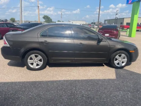 Another view of 2006 Ford Fusion SE for sale in Wichita, KS at Drive Now Wichita
