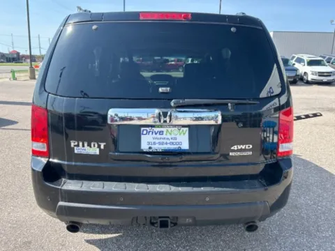 More photos of 2010 Honda Pilot Touring at Drive Now Wichita, KS