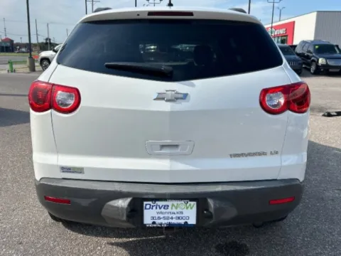 More photos of 2012 Chevrolet Traverse LS at Drive Now Wichita, KS