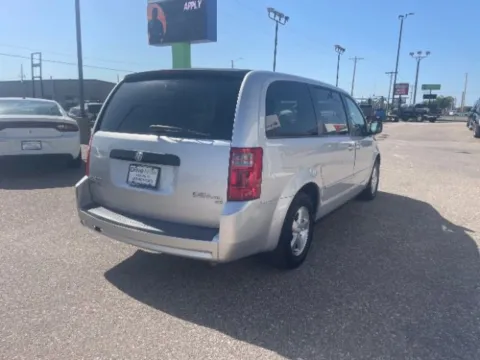 More photos of 2009 Dodge Grand Caravan SE at Drive Now Wichita, KS