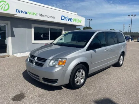 Silver 2009 Dodge Grand Caravan SE for sale in Wichita, KS