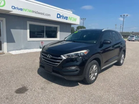 Black 2017 Hyundai Tucson SE for sale in Wichita, KS