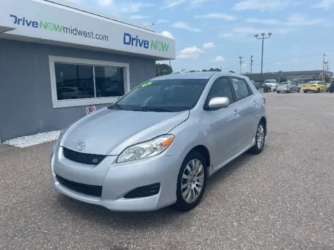 Silver 2009 Toyota Matrix S for sale in Wichita, KS