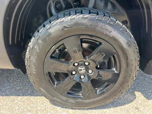 Honda Ridgeline photo 10