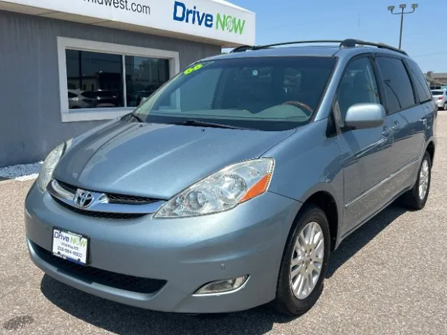 Blue 2008 Toyota Sienna XLE Limited AWD for sale in Wichita, KS