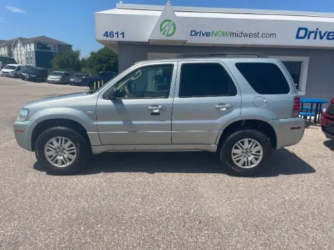 Photos of 2006 Mercury Mariner Luxury 4WD for sale in Wichita, KS at Drive Now Wichita