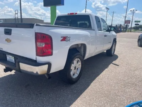 More photos of 2010 Chevrolet Silverado 1500 LT at Drive Now Wichita, KS