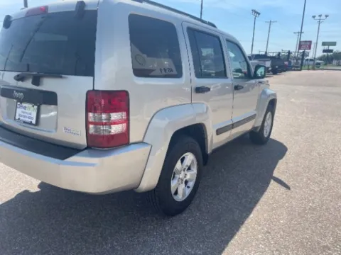 More photos of 2009 Jeep Liberty Sport at Drive Now Wichita, KS