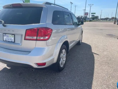 More photos of 2011 Dodge Journey Mainstreet at Drive Now Wichita, KS