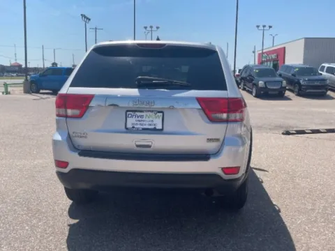 More photos of 2011 Jeep Grand Cherokee Laredo at Drive Now Wichita, KS
