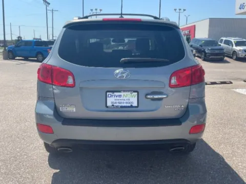 More photos of 2009 Hyundai Santa Fe Limited at Drive Now Wichita, KS