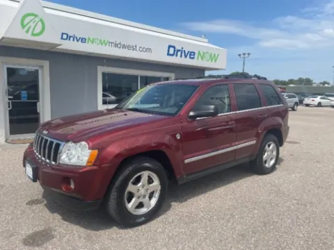 Red 2007 Jeep Grand Cherokee Limited for sale in Wichita, KS